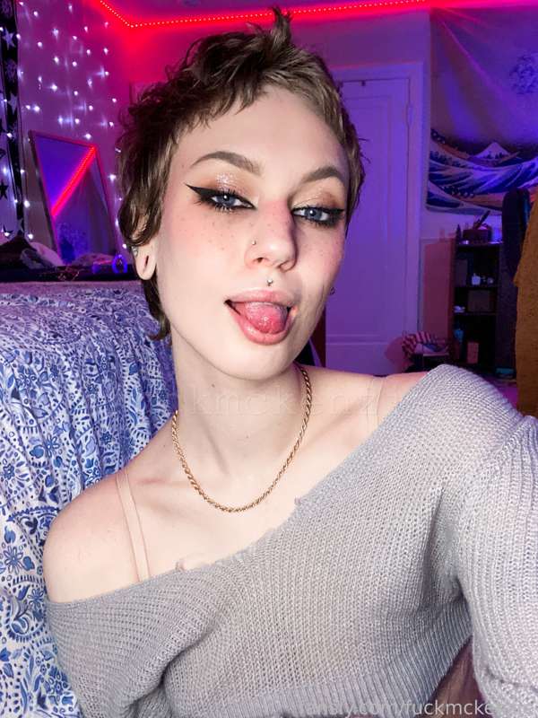 Fuckmckenzie - Fansly - 24 May, 2022 1