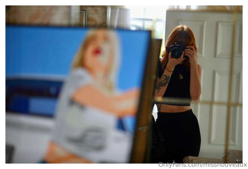 Psst - I’m back - come give me attention.. and money. Xx