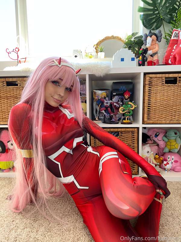 Zero Two set pt. 3 🌸☁️🖤💗🍭🌩 3