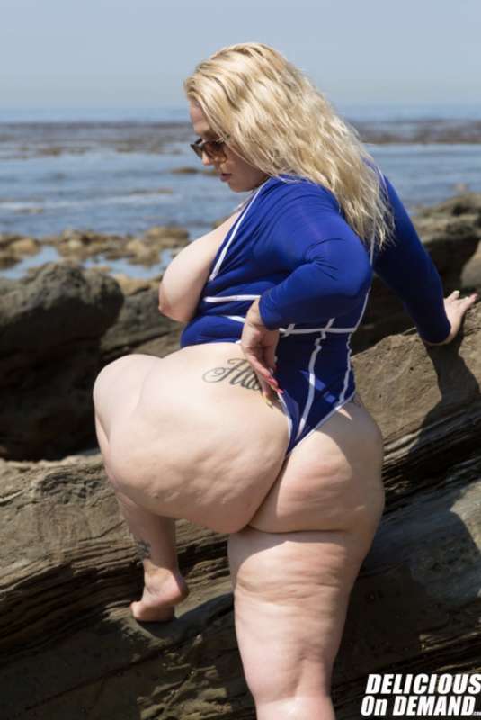 Delicious at the beach 💦