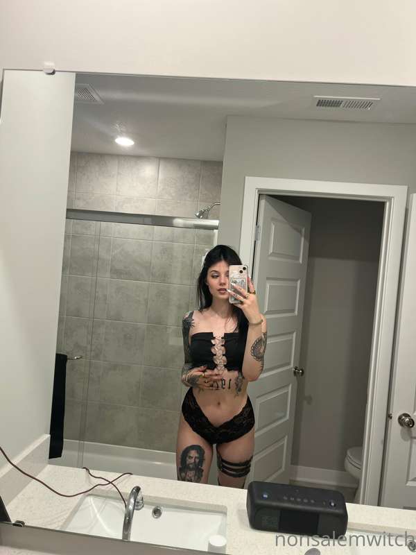 ⚠️ ass will be back for hot girl summer
⚠️ 1