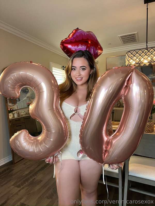 🎀 It's my BIRTHDAY 🎀 a very special one too! Welcome to my  ..