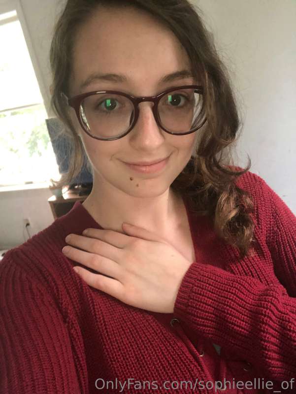 Found a new outfit and I love it 1