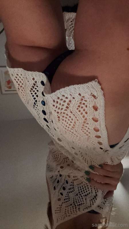 Heyyy, my loves!! On a lil vacation rn and someone stole my .. 1