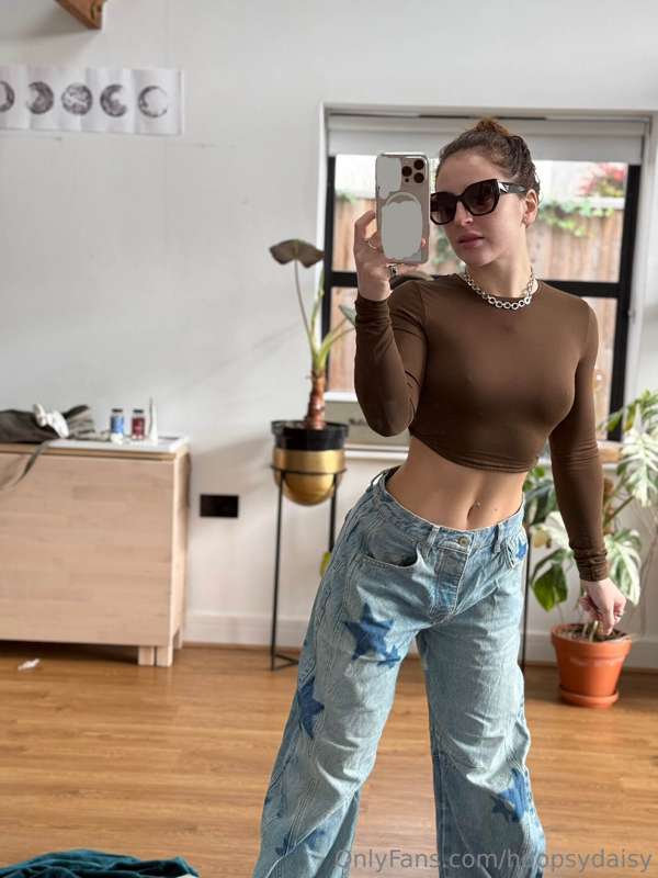 Hoopsydaisy - Onlyfans - 08 Dec, 2024
