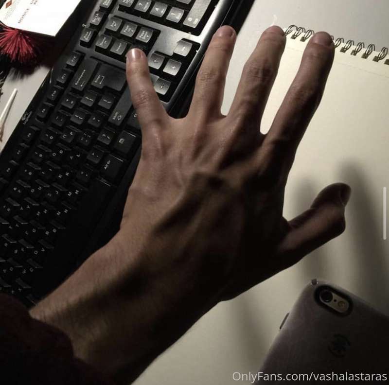 hands dump 👀 3