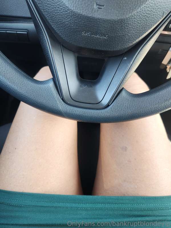 Hair appt and driving on a beautiful day in chicago 😉😘🌞🔥 1