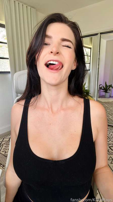 Kittyplays - Fansly - 18 May, 2023 8