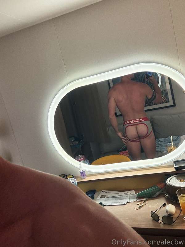 Give my hole and ass some love 2