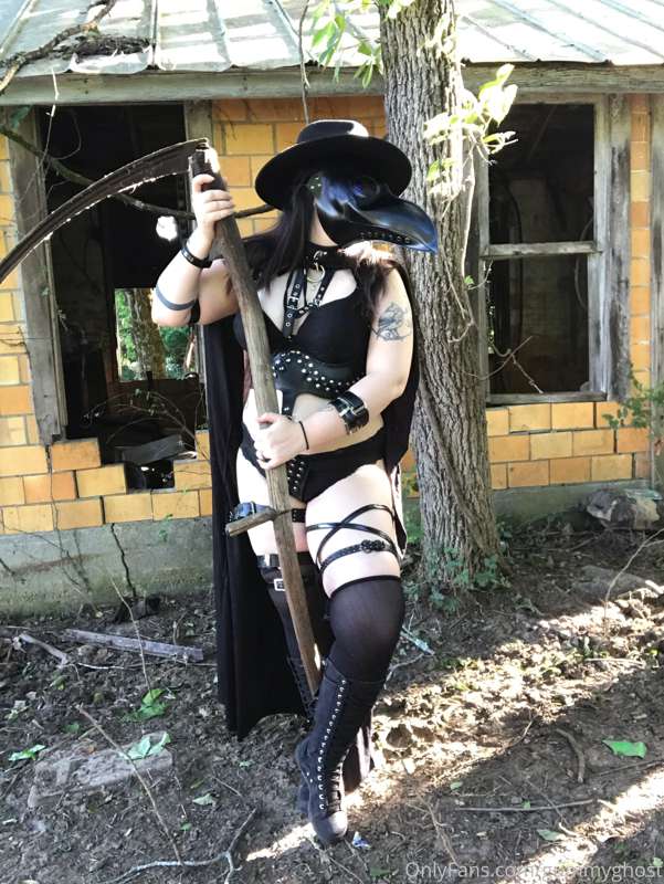 Did you call for a doctor? 🖤 15