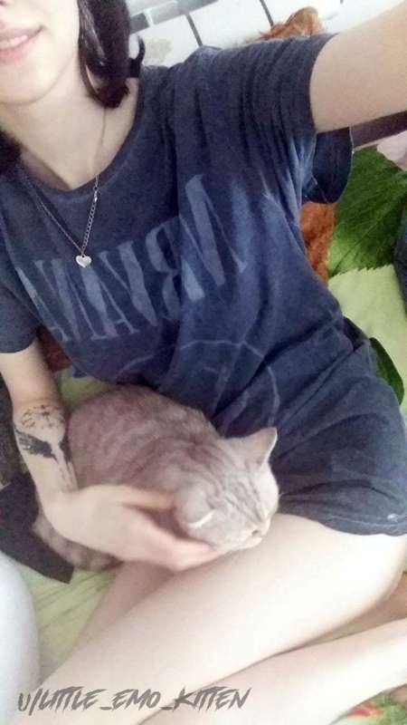 Little_Emo_Kitten - Fansly - 25 Aug, 2021 7