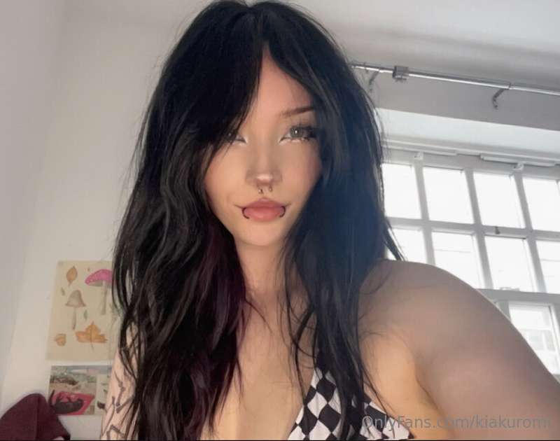 Like my bikini? 5