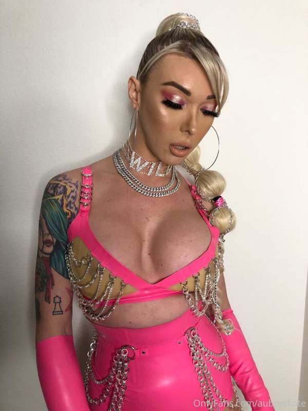 Had such a amazing night last night, felt extra sexy in my t..