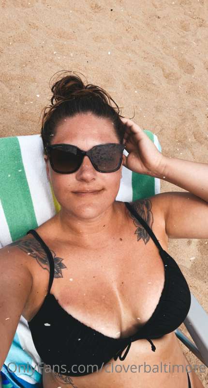 Been living at the beach allllll summer and I couldn’t be ha.. 1