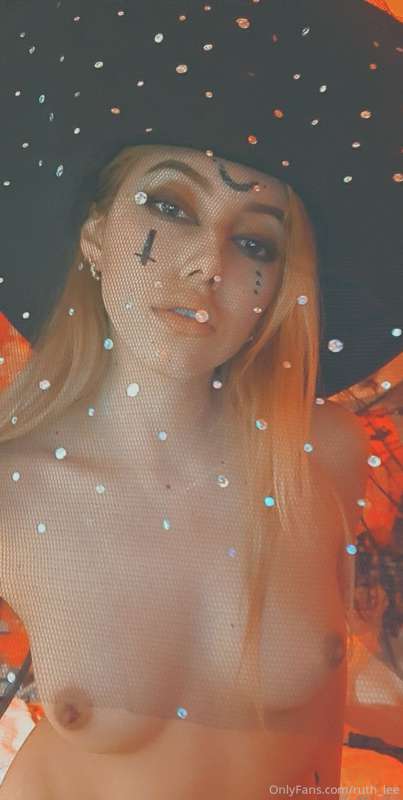 Ruth_Lee - Onlyfans - 01 Nov, 2020