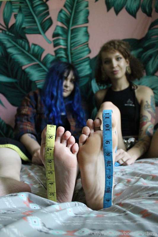 Showing off my feet with my friend hope 🌺 13