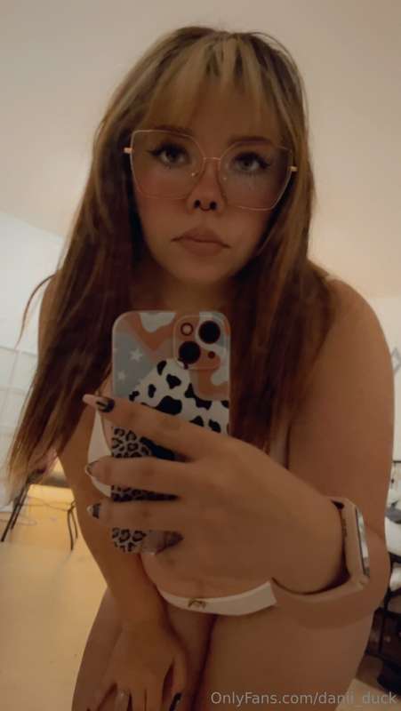 Just a thick bitch that wants to get fucked 😏😘 1