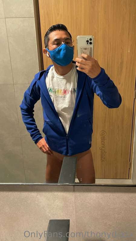 I’ll be in the bathroom 4