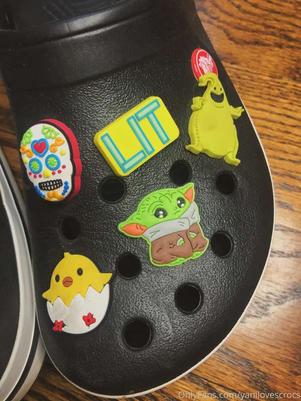 I am a Jibbitz fanatic!! I found an Etsy shop that sells gen..