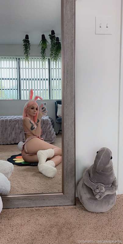 You ever seen a naked bunny? Now you have 😳🐰 all of the nude.. 10