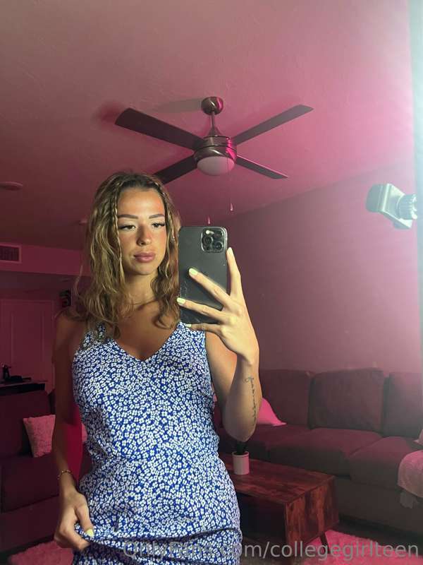 Can I take off my dress for you?😋