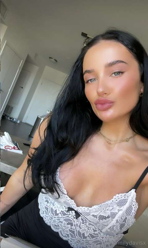 kisses for my guy 💕