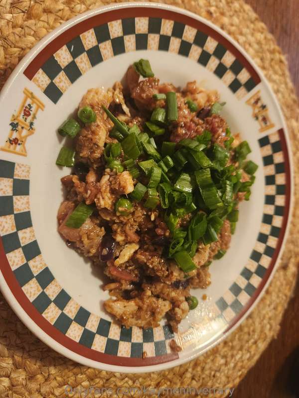 Savory steel cut oatmeal. With bacon, onions garlic. Cayan p..