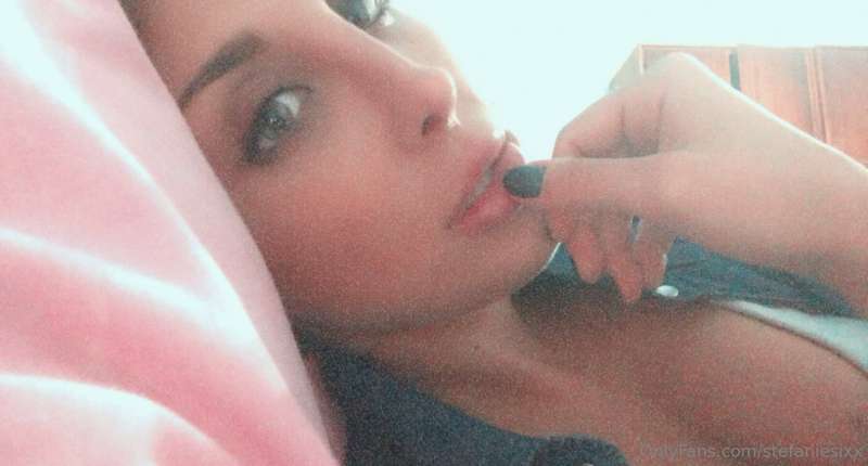 I want u to touch my lips 💋