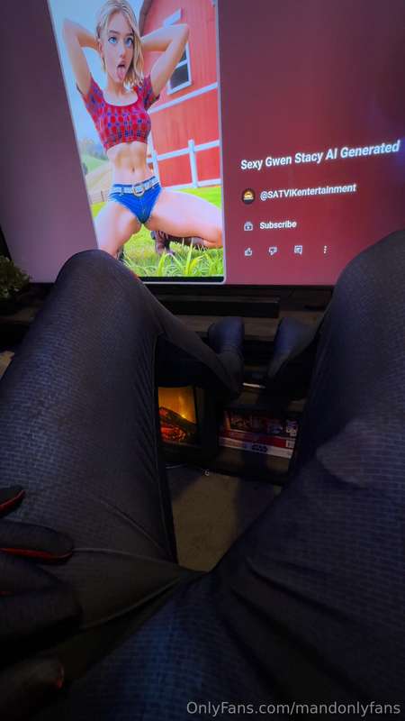 What Spider-Man does when he gets home from work.. 😈 🕷️ 🕸️ 