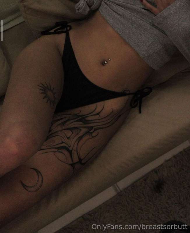 #advertisement Say hello to my curly Latina content queen! S.. 1