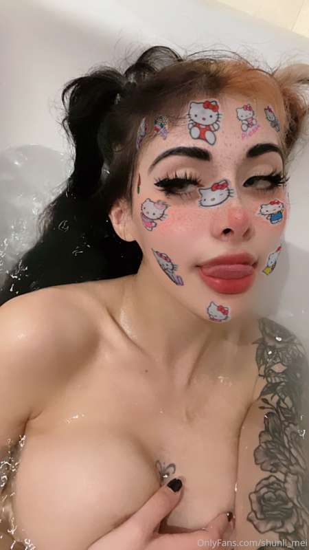 Algunas fotos que me saque en este bello baño❤️ 1