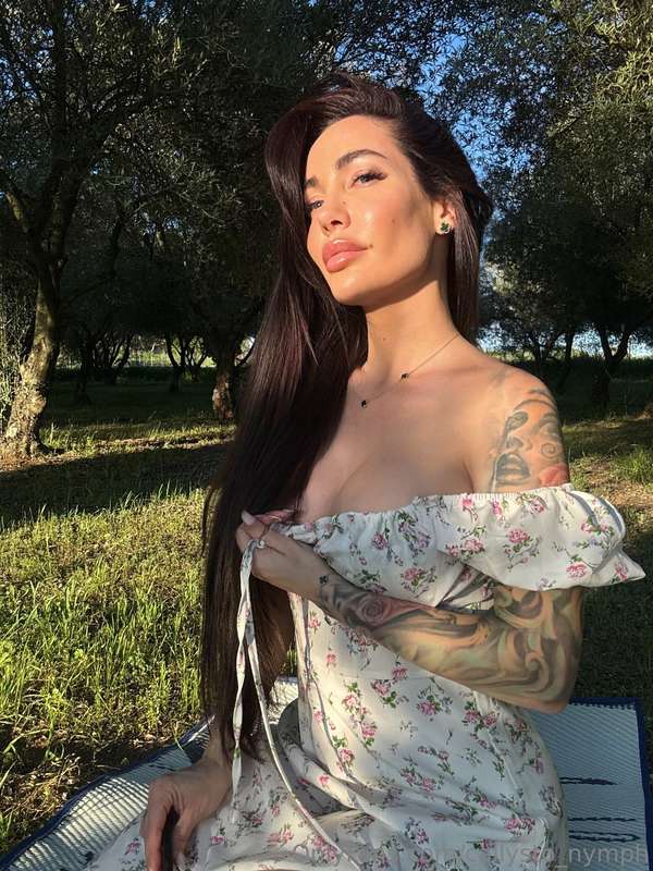 Would you plan a picnic with me? Just a soft blanket, your s..