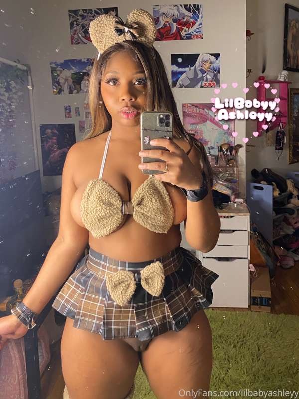 Lilbabyashleyy - Onlyfans - 15 Dec, 2021