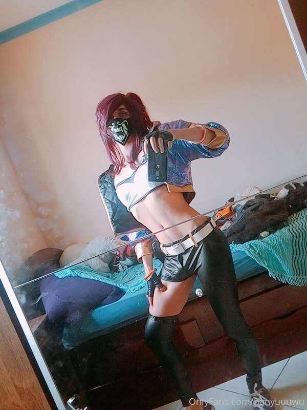 when u play league CHOOSE AKALI! 9