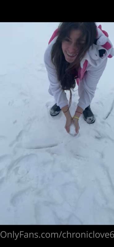 I just did some very silly n fun!!! 🙊🦄❄️🥶 8