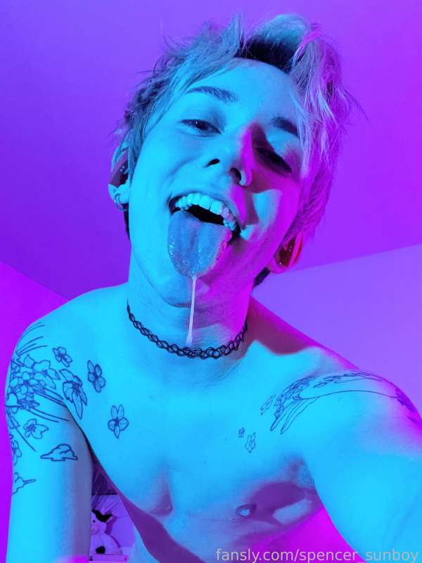 Spencer_Sunboy - Fansly - 08 Dec, 2022 18