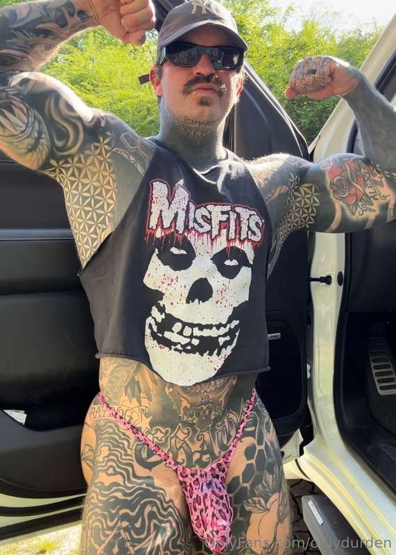Monday misfits 💀