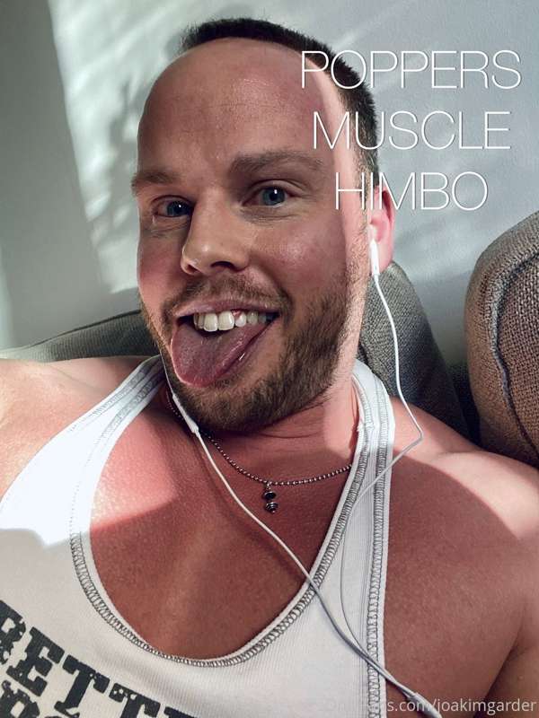 Fuuuaaarrrk yeah!! Huff ur brain away, muscle and cock is al..
