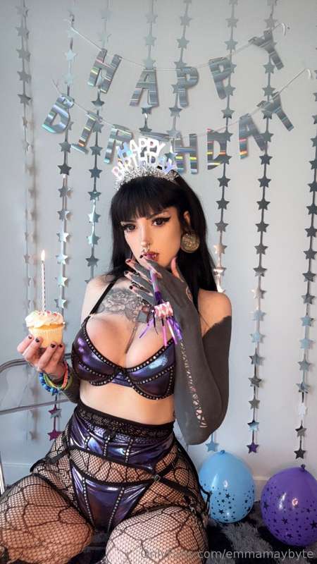 Emmamaybyte - Onlyfans - 05 Jul, 2025 7