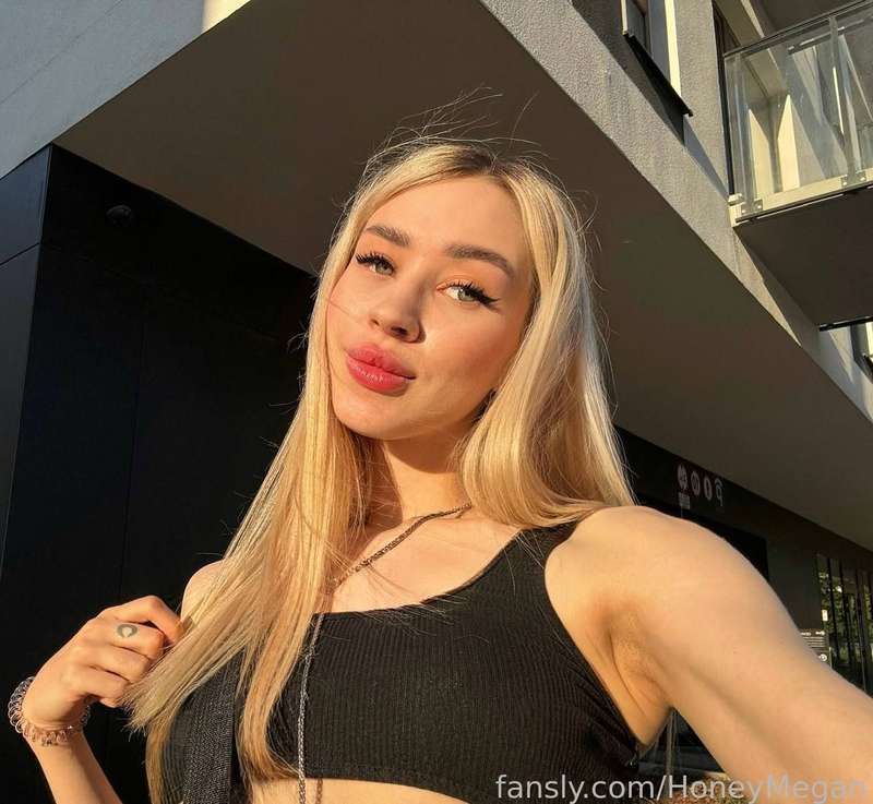 Honeymegan - Fansly - 07 Jun, 2024