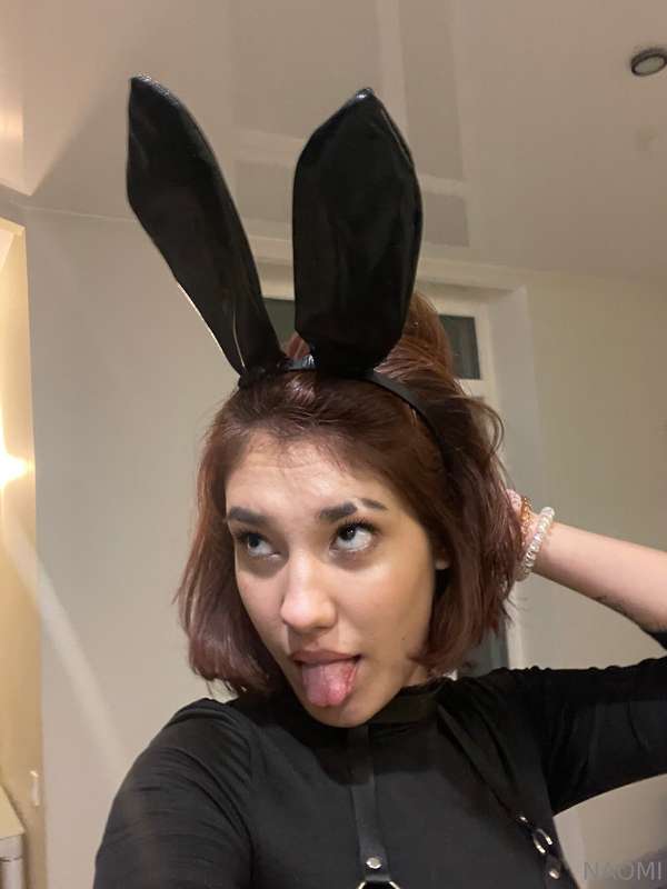 your little bunny!!🐰🖤