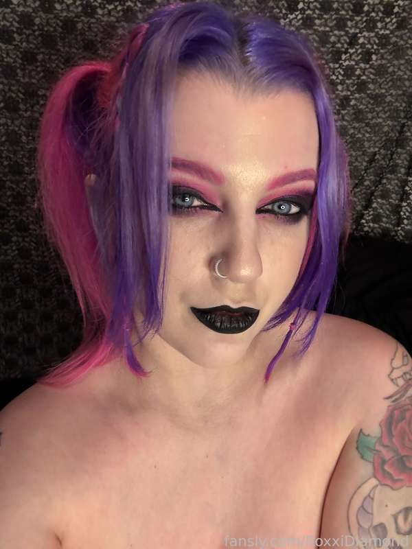 Roxxidiamond - Fansly - 20 Feb, 2025 2