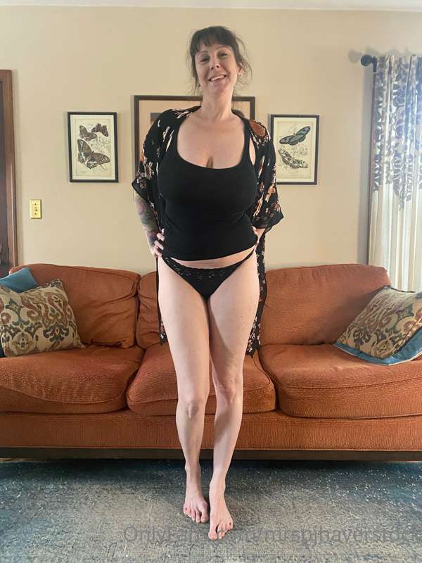 Stayed in my lounge clothes today… 🥰 2