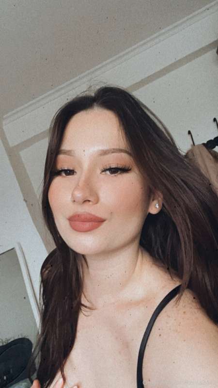 Face or booty?