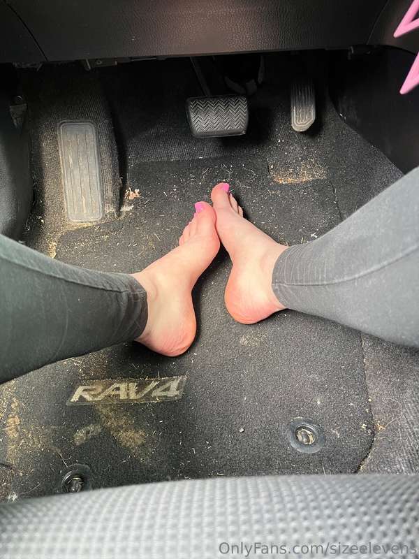 Pulling over to quickly pop off my sneakers then drive baref..