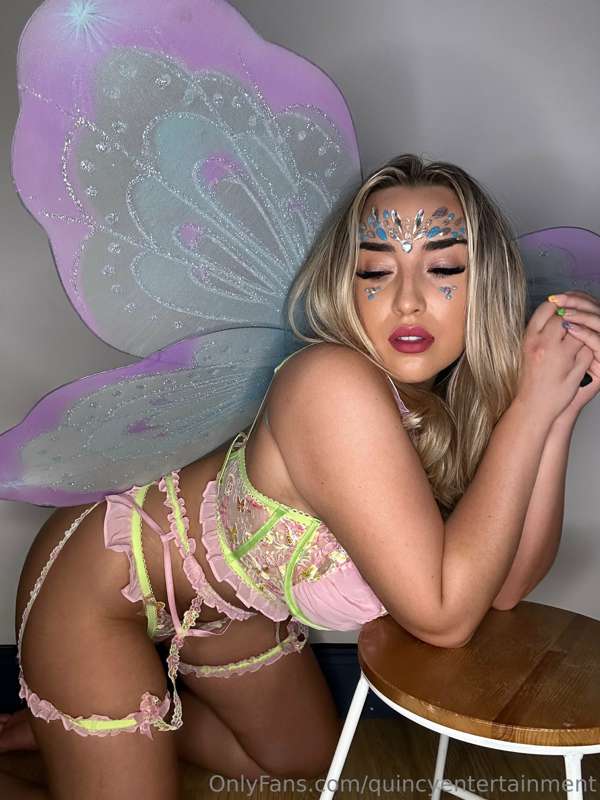 Just winging it this upcoming Halloween. What do you want to..