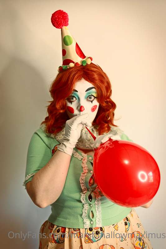 Retro Clown set (Part 1)
Ohhhh how fun it is to clown around..