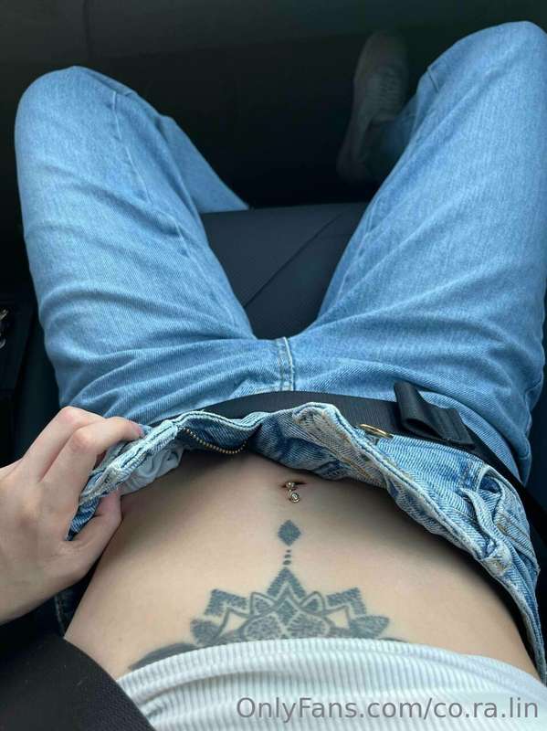 Coralin per la serie: come stare comode in auto... 🫦🚗