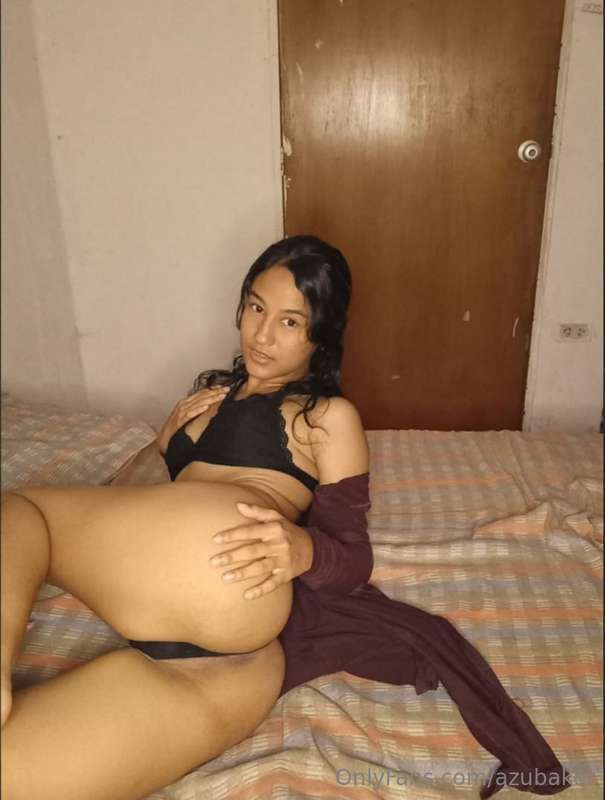 Hi, I'm @salomecontenido2 19 years old Venezuelan girl livin..