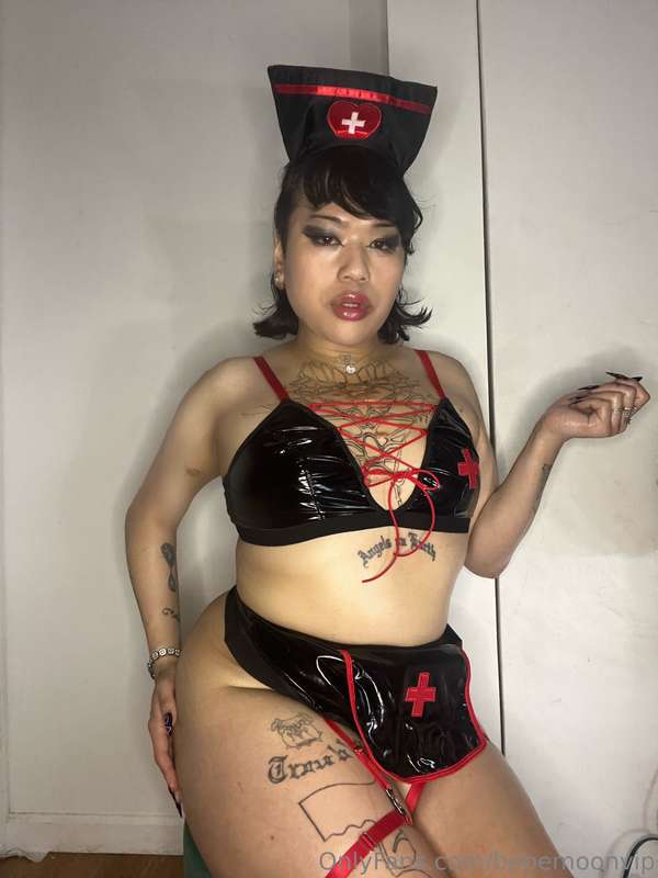 Nurse bebe at your service! 28